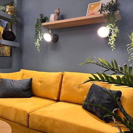 The Yellowblue Apartment, Downtown Салоники Экстерьер фото